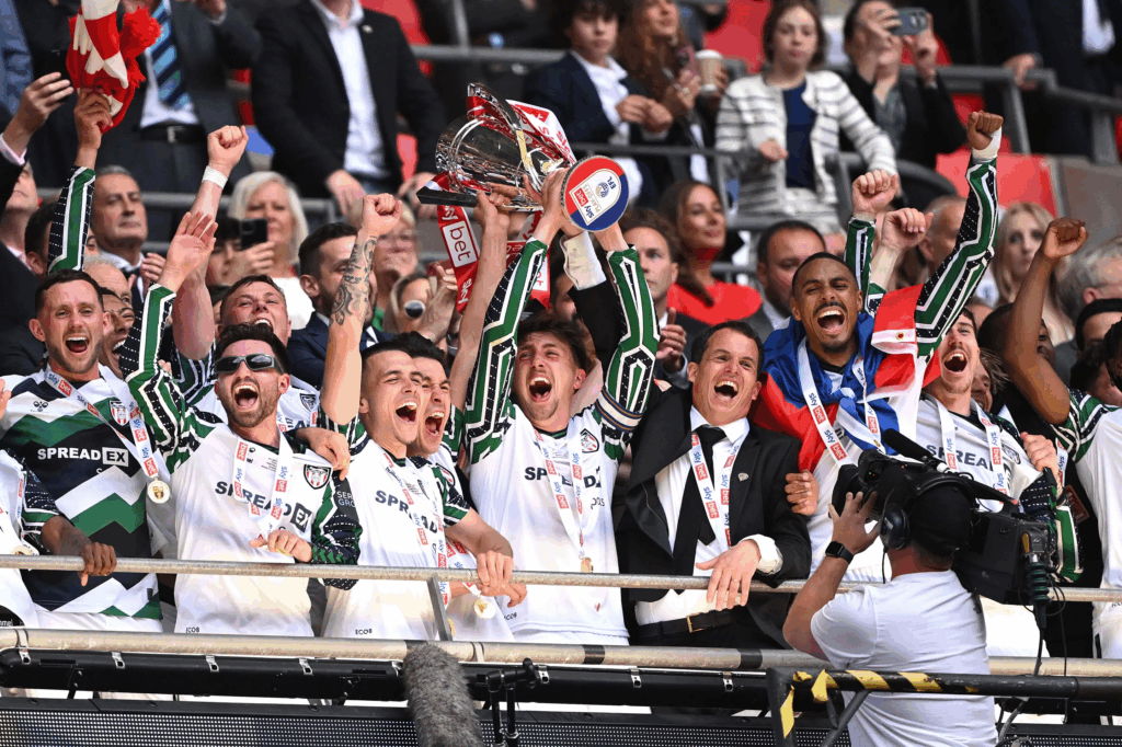 ساندرلند با پیروزی برابر شفیلد یونایتد در مسابقات پلی‌آف بالاخره در سال ۲۰۲۵ راهی لیگ برتر شد (منبع: Getty)